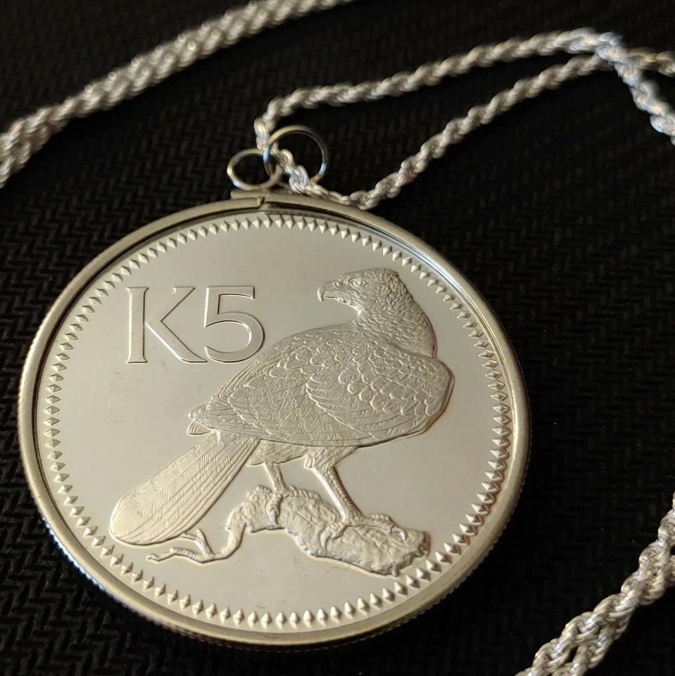1976 Proof Silver Papua New Guinea Coin Charm & 28" Italian Sterling Rope Chain. - Image 3 of 4
