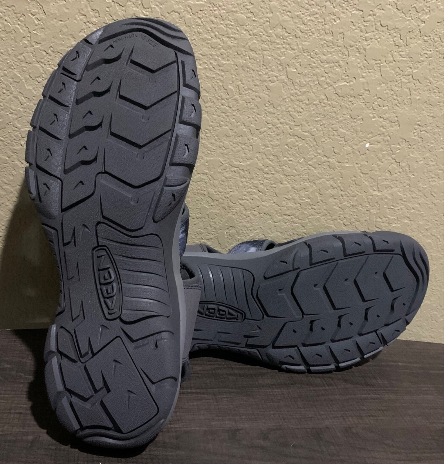 Sandali uomo KEEN Newport H2 punta chiusa acqua escursionismo tintura magnetica cravatta NUOVI taglia 14