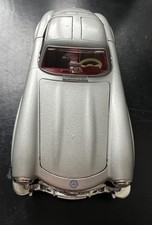 Modellauto, Burago 1:18, Mercedes SL 300 Flügeltürer