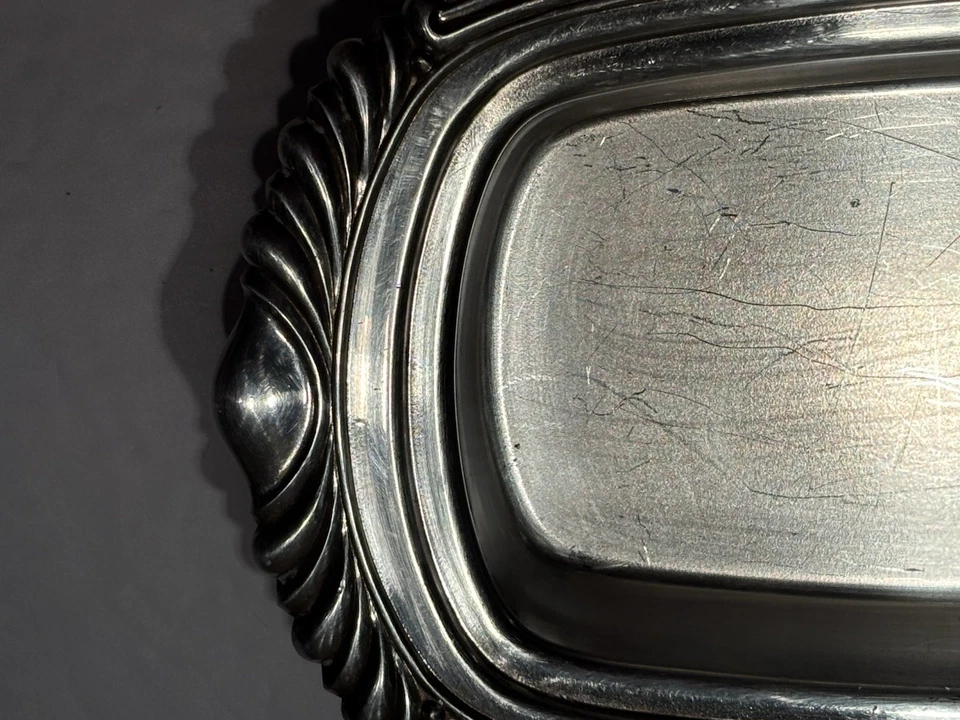 Plato de mantequilla plateado vintage Oneida Ltd en excelente estado. Foto 4 de 4