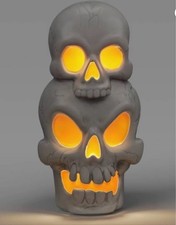 Light Sound Stacked Skulls Outdoor Halloween Decorative Prop Hyde Eek Battery
