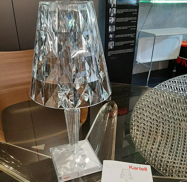 LAMPADA BIG BATTERY ALIM. DIRETTA CRISTALLO 09470/B4 KARTELL TRANSPARENTT - Immagine 3 di 4