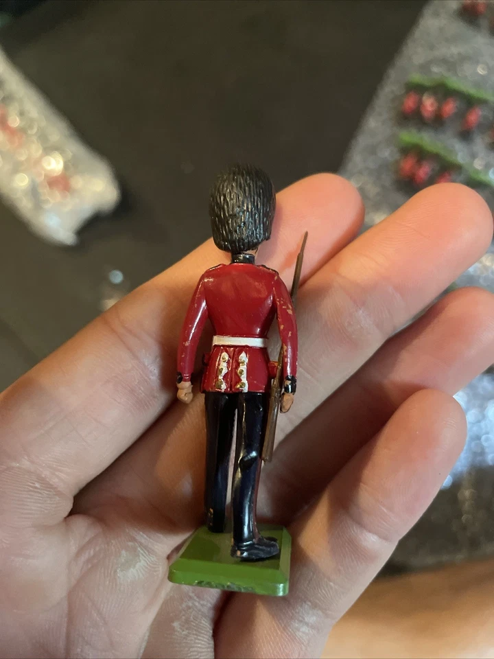 30 Britains Toy Metal Soliders vintage años 70 pintado a mano en Inglaterra Foto 4 de 4
