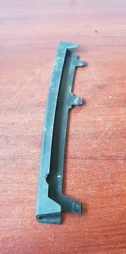 BMW E90 E91 07-11 LCI STOßSTANGE VORNE NEBELSCHEINWERFER GITTER ZIERLEISTE RECHTS O/S