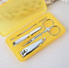4PCS Pedicure / Manicure Set Nail Clippers Cleaner Cuticle Grooming Kit Case