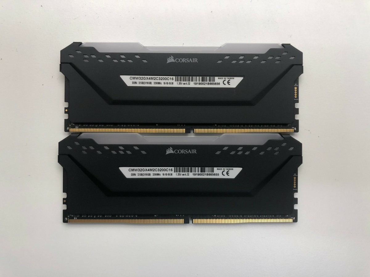 CORSAIR VENGEANCE RGB PRO 32GB (2 x 16GB) 3200 MHz DDR4