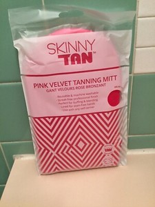 Pink Velvet Skinny Tan Dual LUXURY Double Sided Mitt Tan Applicator