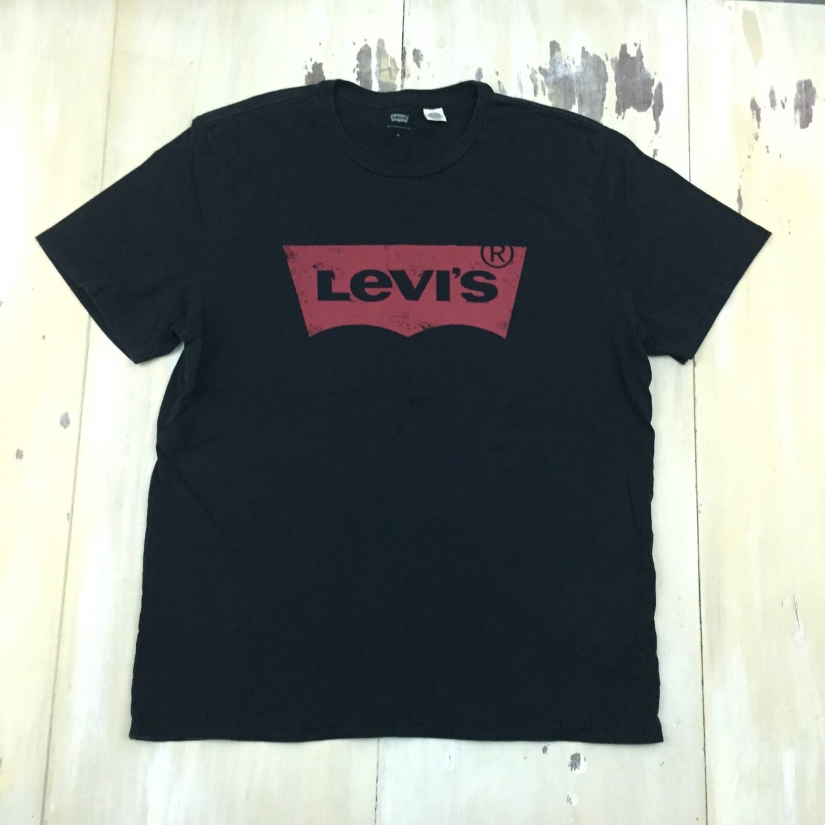 LEVIS - Black T-Shirt w Red Batwing Classic Logo, Mens XL - MUST