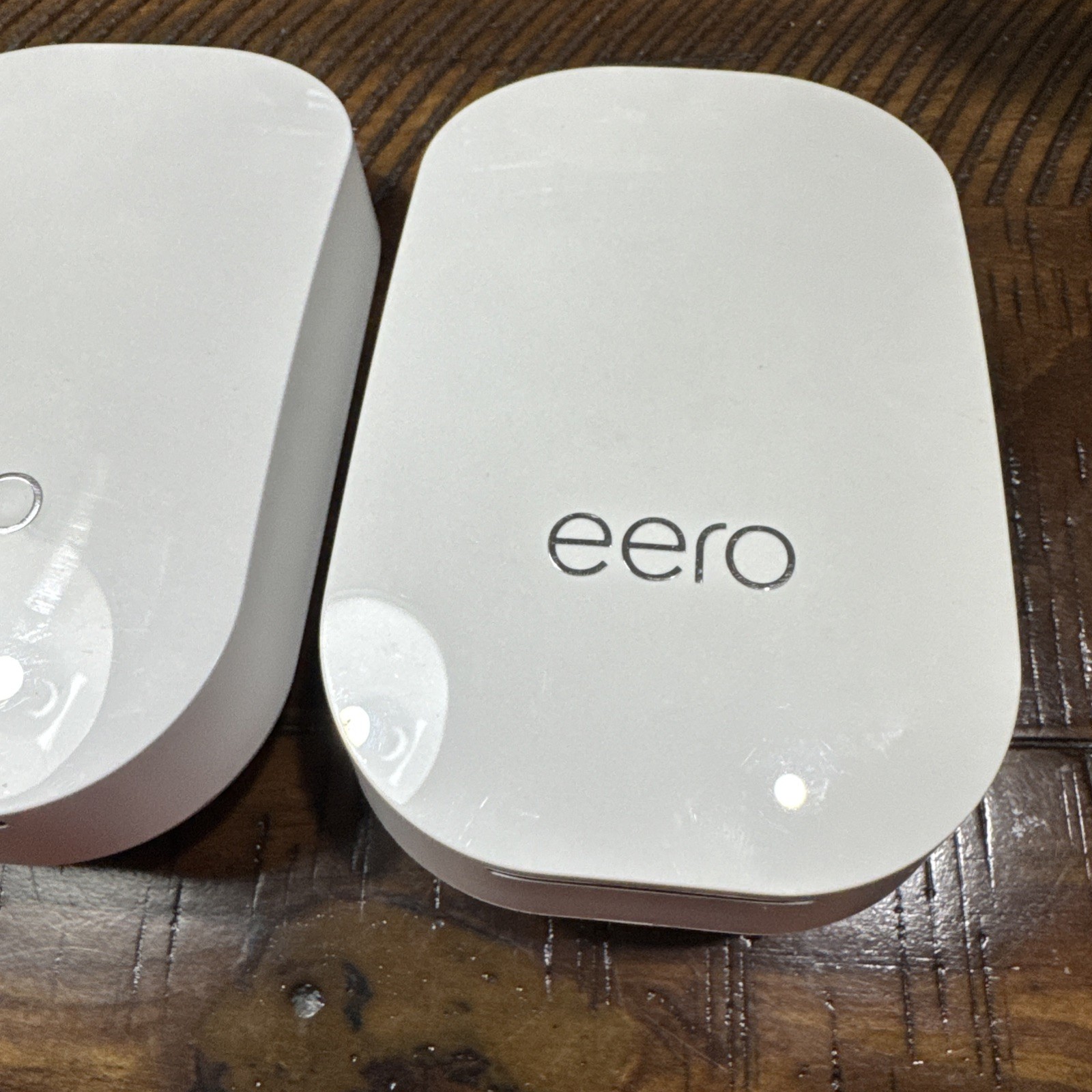 (2) Eero Beacon D010001 2nd Gen Mesh WiFi Range Extender Dual Band Same Day Ship