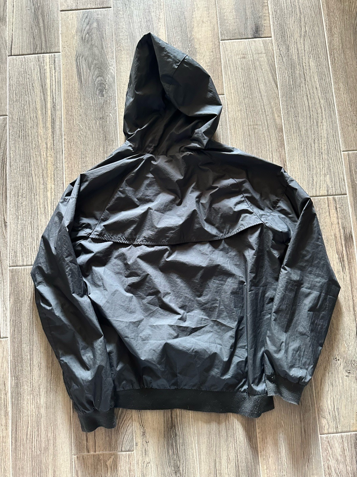 SACAI X NIKE Giacca a vento Nike uomo GRANDE nera con cappuccio zip intera logo swoosh 727324 010