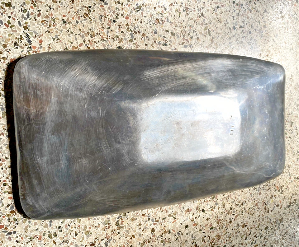 AMPLIO PLATO "MARUPA" 18,5" X 9,75" ALEACIÓN PLATEADA DECORACIÓN DE MESA VINTAGE por NAMBÉ Foto 2 de 4