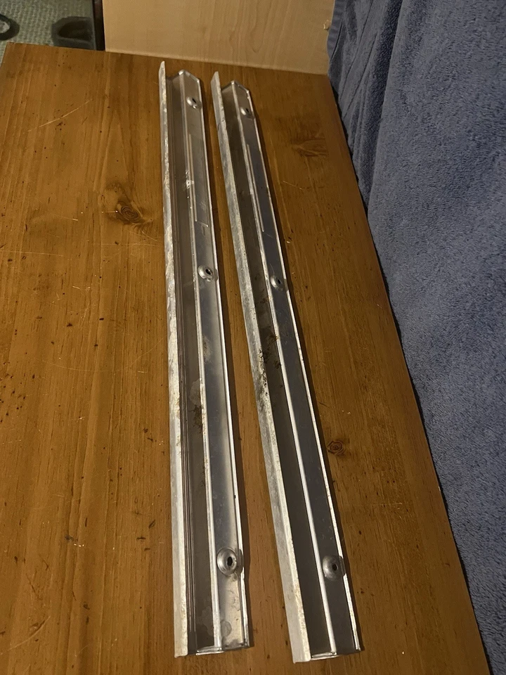 Juego de placas de moldura de umbral de puerta Plymouth Gran Fury 1985 OEM Mopar Chrysler Foto 3 de 4