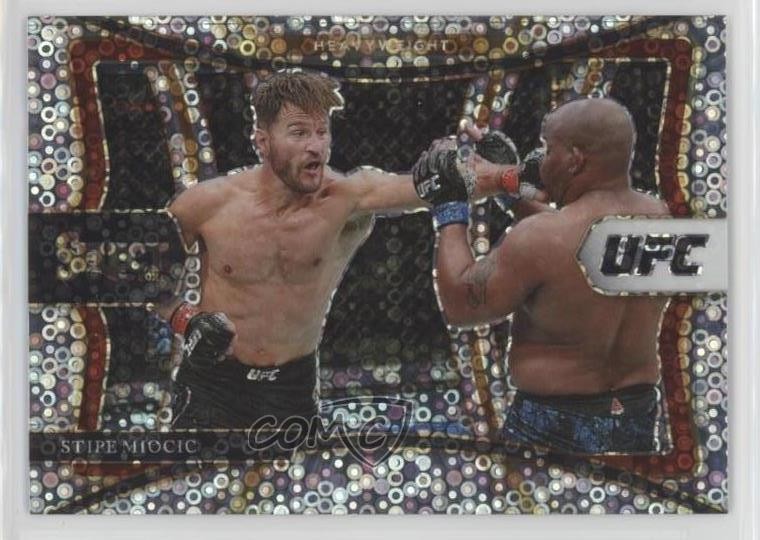 2021 Panini Select UFC Premier Level Disco Prizm Stipe Miocic #104 00gy