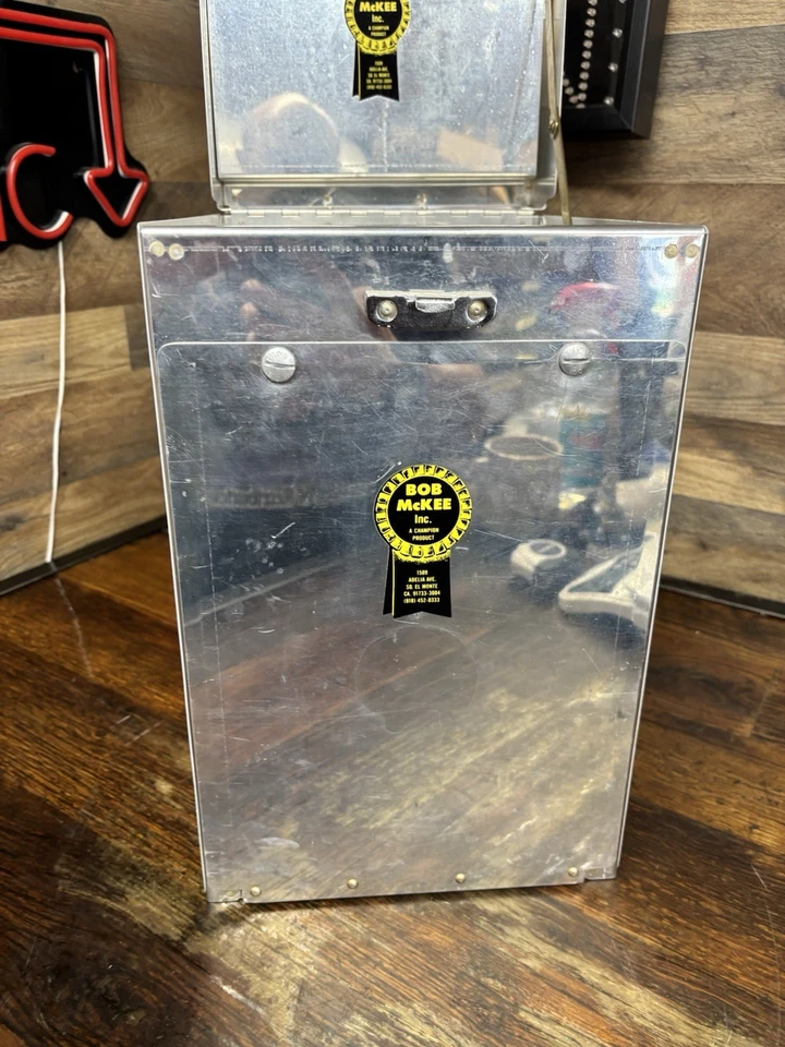 SELTEN SCHWER ZU FINDEN VTG Bob McKee Inc Aluminium professionelle Hundepflege Show Box - Bild 4 von 4