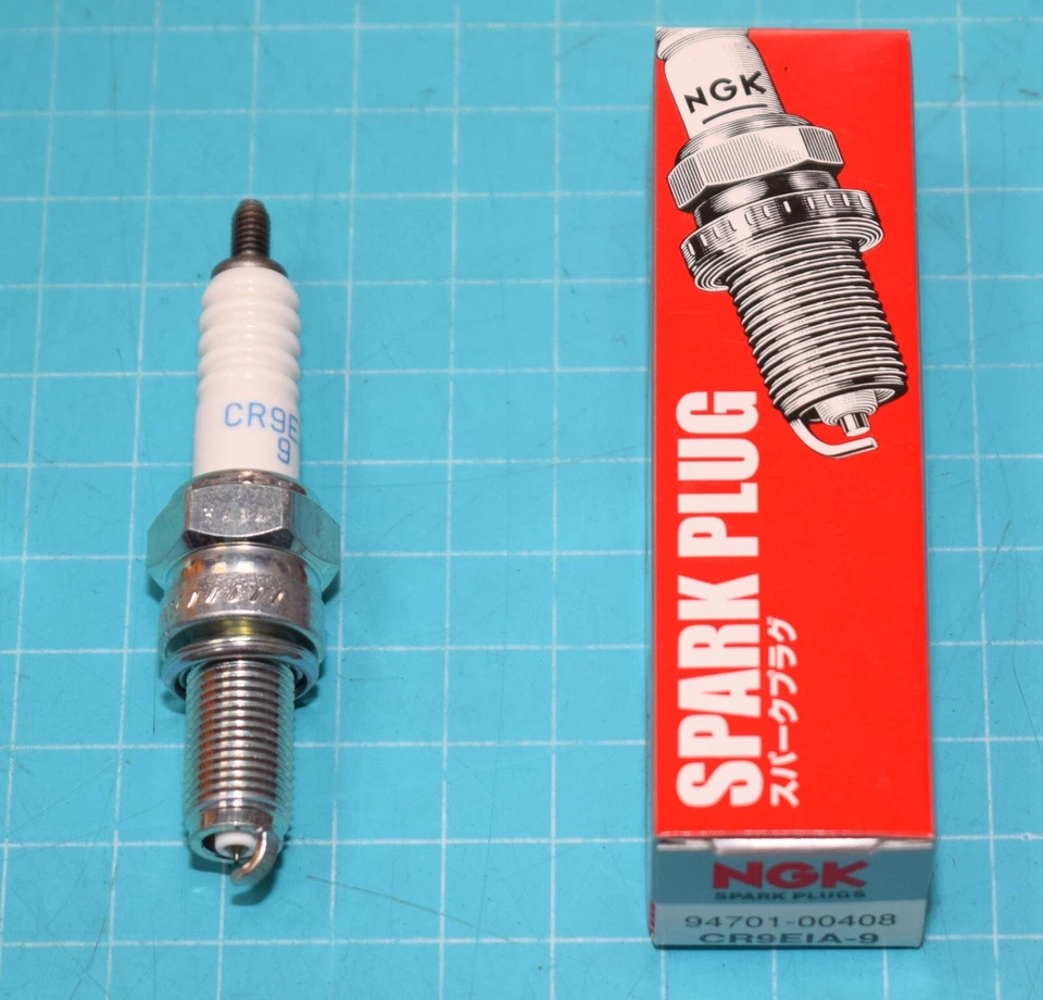 1 bougie NGK Laser Iridium CR9EIA-9 d'origine YAMAHA réf.94701-00408 neuf - Photo 1/1