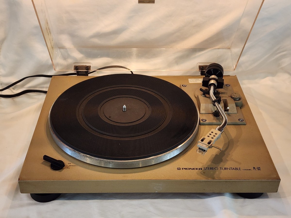 Pioneer Model PL-512 Turntable Record Player w/ Realistic Shure