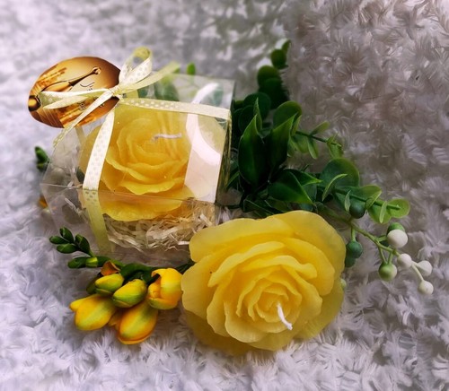 Delicate Rose Flower Candle in box with J'adore flavour - Picture 11 of 16