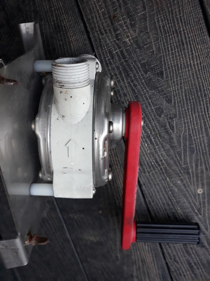 Piusi Premium Rotary Hand Fuel Transfer Pump 380ml Per Rev . C/W IBC