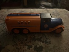 ERTL 1930 Gulf Oil Diamond T Fuel Tanker Diecast Coin Bank Vintage 1994