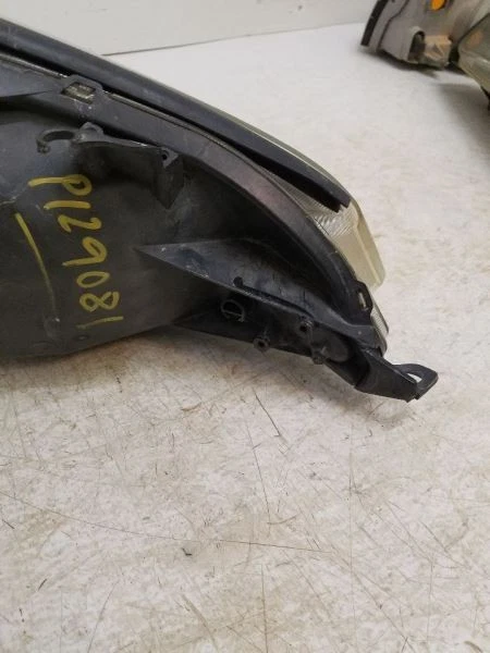 Faro izquierdo conductor xenón HID compatible con Toyota Sienna 04-05 OEM Foto 3 de 4