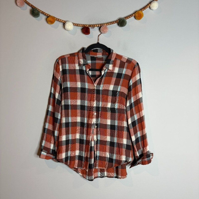 Loft plaid light flannel button down shirt