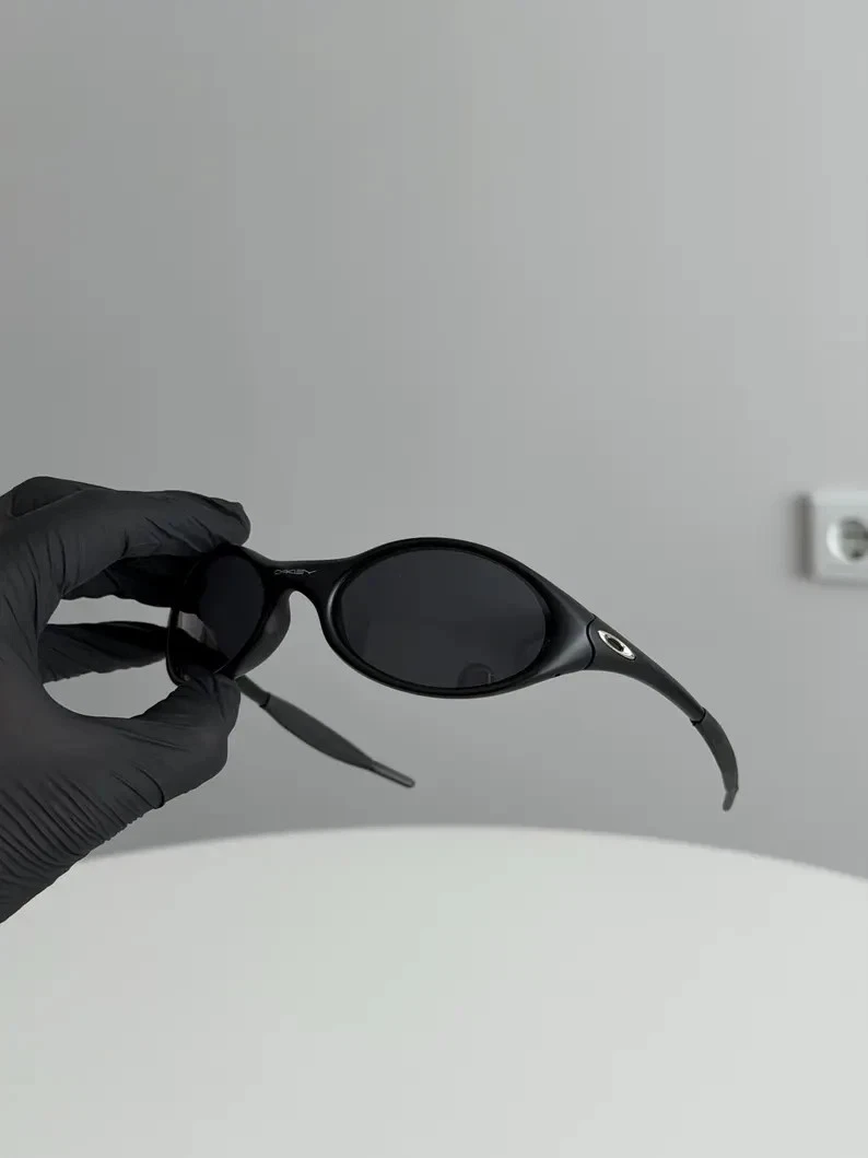 Oakley Clothing, Shoes & Accessories for Men for sale | eBay