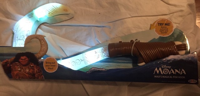 moana maui hook toy