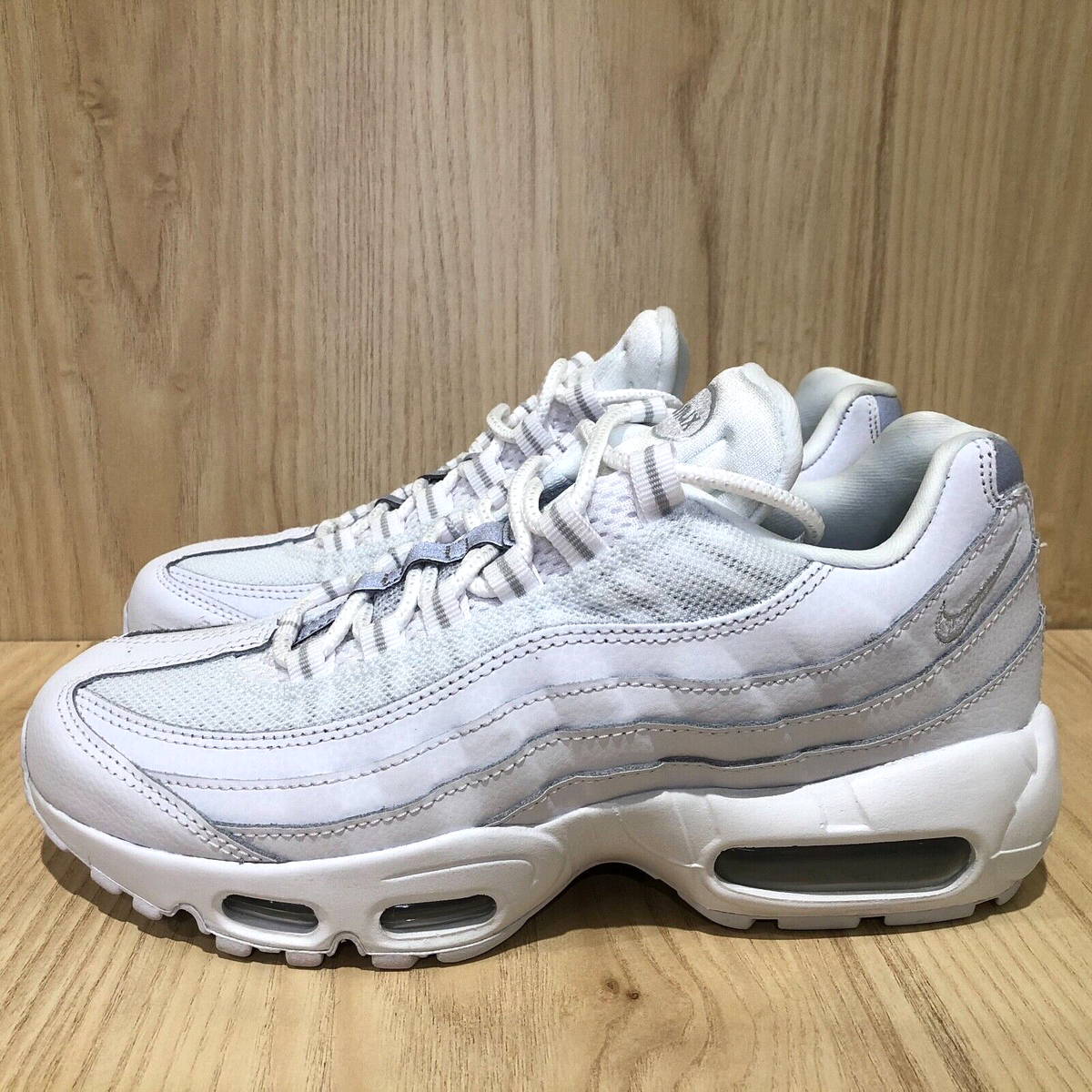 NEW! Air Max 95 Mens 6 Womens 7.5 Essential Running Shoe White