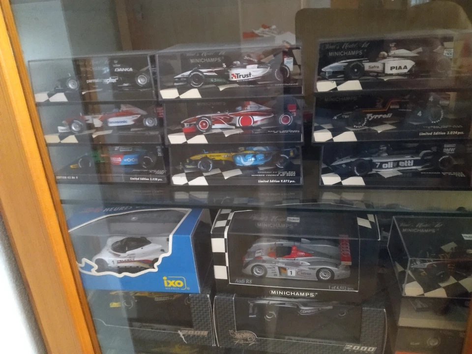 Vendo 70 modellini F1 1:43 varie scuderie, alcune in serie limitata - Immagine 4 di 4