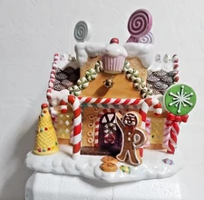 Partylite The Gingerbread Cottage P7901  Village #1 Tealight Lantern ceramic