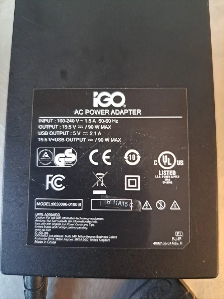 iGo AC Power Adapter 6630096-0100B 19V 90W MAX - Image 2 of 3