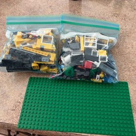 LEGO (4996) Creator 3-in-1: Beach House 100% Complete w/ All 3 Manuals & Extras