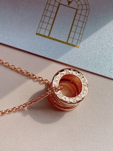 Authentic•Bvlgari•B.ZERO1 series 18K Rose Gold & Double Diamond Necklace - Picture 5 of 5