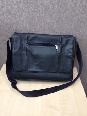 Jasper Conran Umhängetasche Laptop schwarz Leder 40 x 30 x 9 cm ideal zum Fliegen