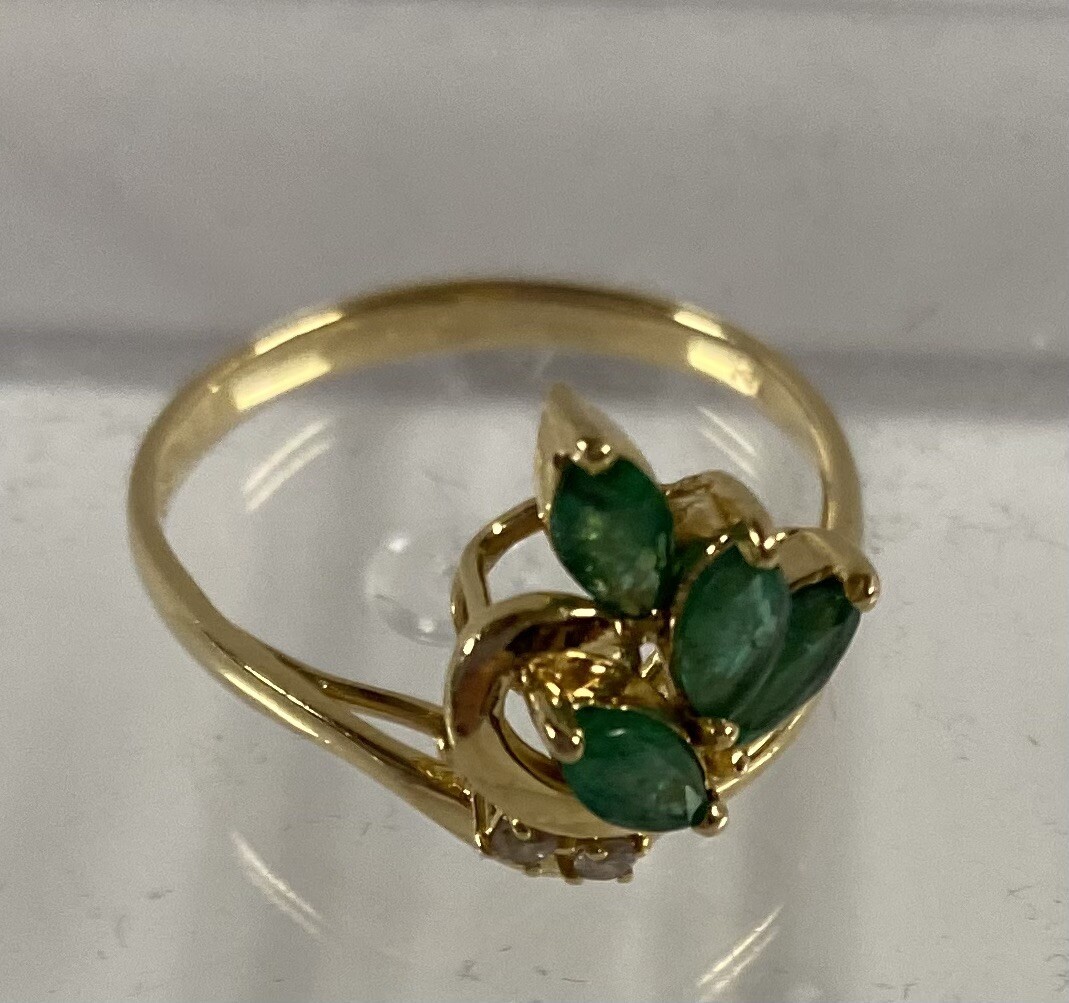 Emerald ring - image 2