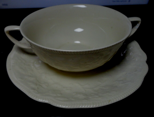 Antique Victorian Twin Handle Soup/Boullion Bowl & Sauser / Johnson Brothers - Picture 12 of 12
