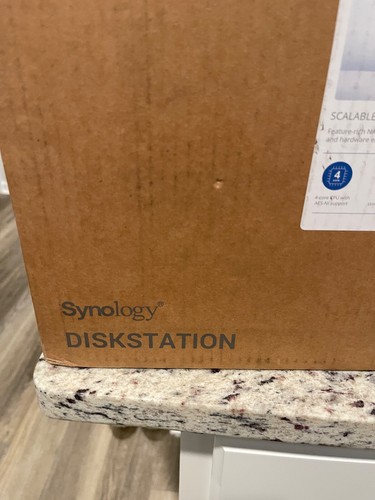 Synology DS920+ 4 Bay NAS DiskStation 4GB ddr4- Black Base Unit (NO HDD) - Photo 2/4