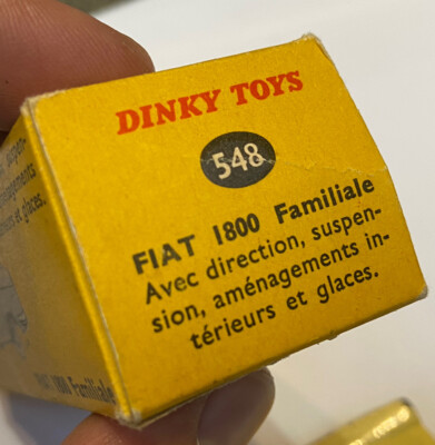 Ancienne DINKY TOYS FRANCE 548 FIAT 1800 Familiale TOIT BLEU