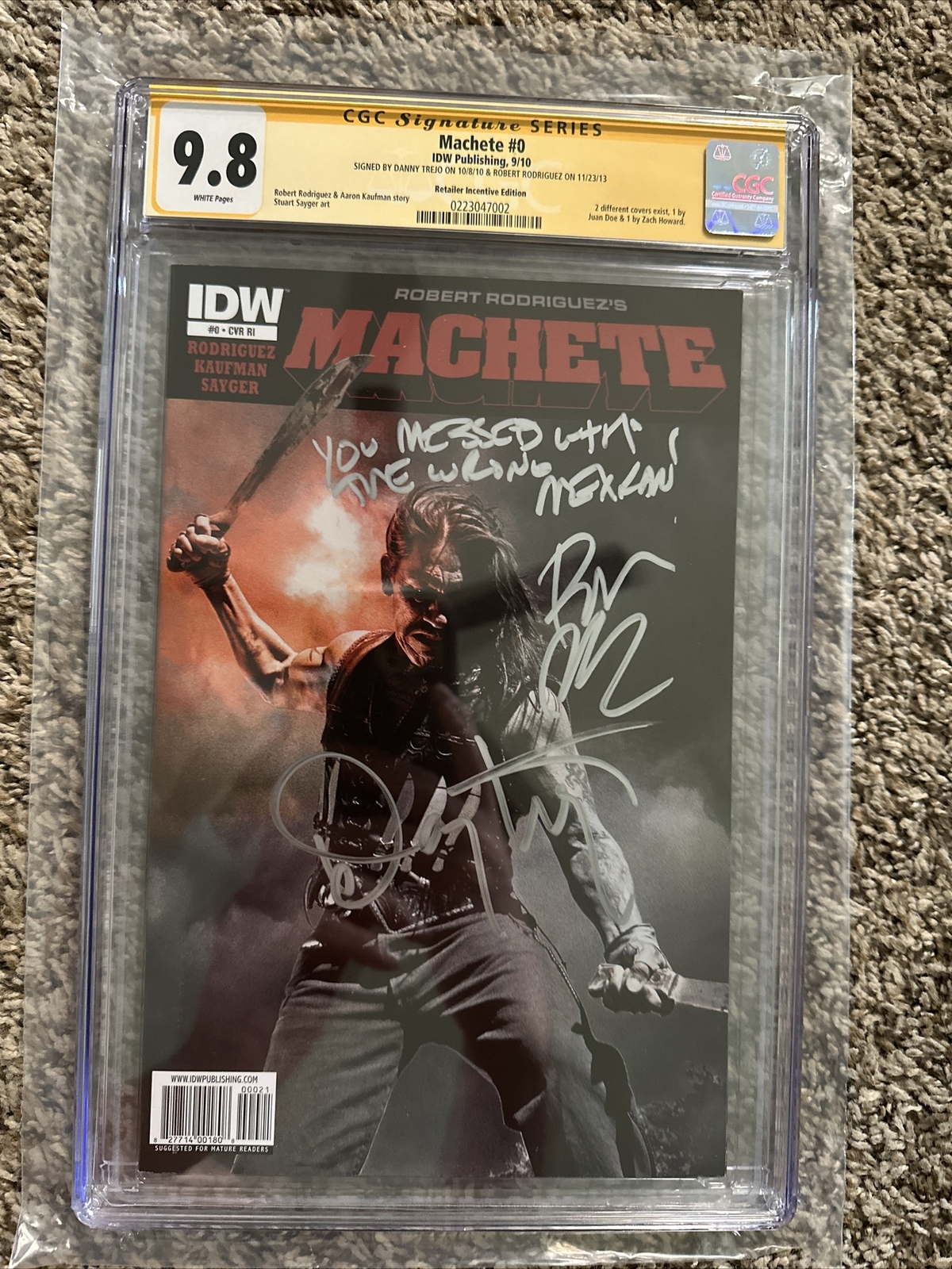 Machete #0 Variant IDW Signed By Danny Trejo & Robert Rodriguez CGC  SS 9.8