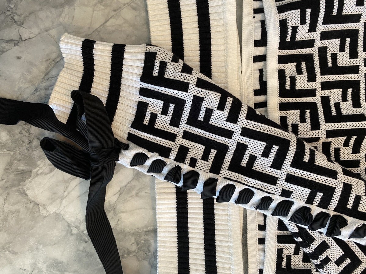 FENDI✨ストライプニット　ロゴ　ホワイト✖️ブラック Fendi Grosgrain Sweater Top Black And White Logo | eBay