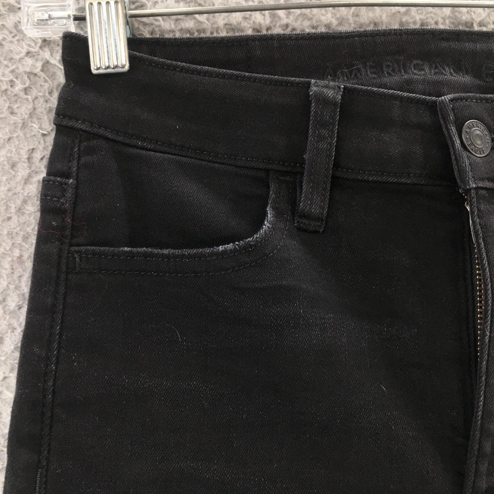 Picture 4 of 24