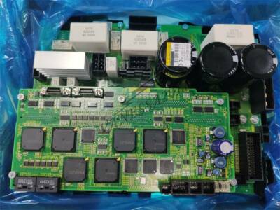 1PCS Fanuc A06B-6400-H102 A06B6400H102 Servo Verstärker Gebraucht