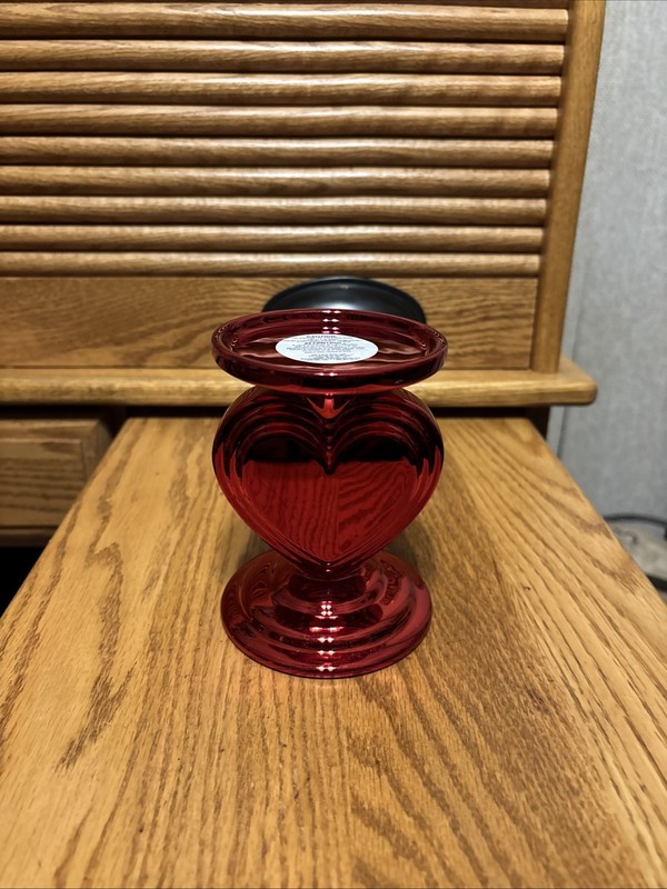 NEW, Bath & Body Works Heart Single Wick Candle Holder ￼