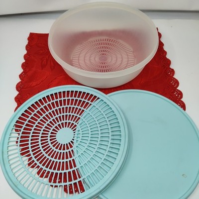TUPPERWARE 3 Quart Colander/Strainer Bowl with Flow through Seal 1832-8 1836-1