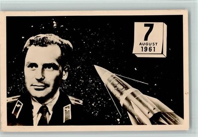 13028652 - August 1961 Sowjetischer Kosmonaut und Wostok II Foto AK Raumfahrt