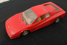 Burago Ferrari Testarossa Model Car 1984 Red 1/26 Scale Collectors Die Cast
