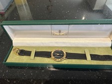 Gucci 3000M Black Dial 18k Gold Plated Gucci 18k Roman Numerals Quartz Watch 