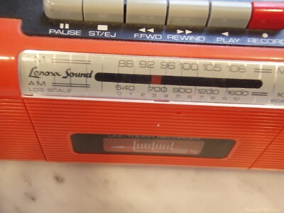 vtg LENOXX SOUND model CT-72 Street Beat am-fm Cassette recorder