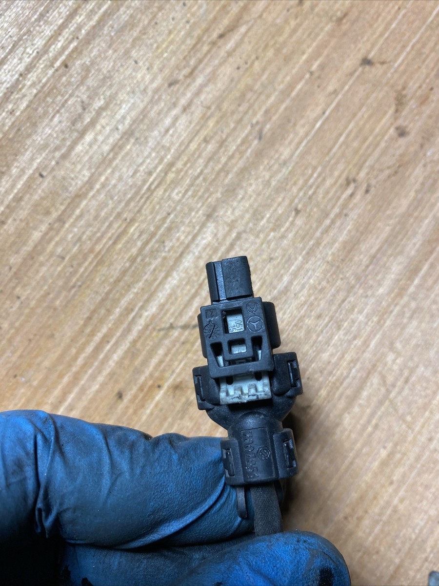 MERCEDES BENZ ENGINE WIRING LOOM HARNESS PLUG CONNECTOR 
