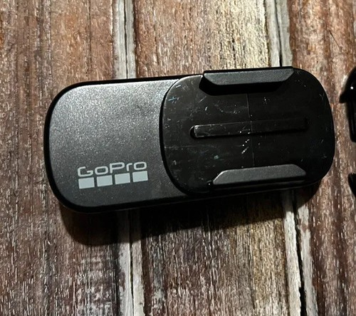 GoPro Magnetic Swivel Clip ATCLP-001 Hero11 Hero10 Hero9 Hero12 Hero 10 11 12 9 - Picture 2 of 3